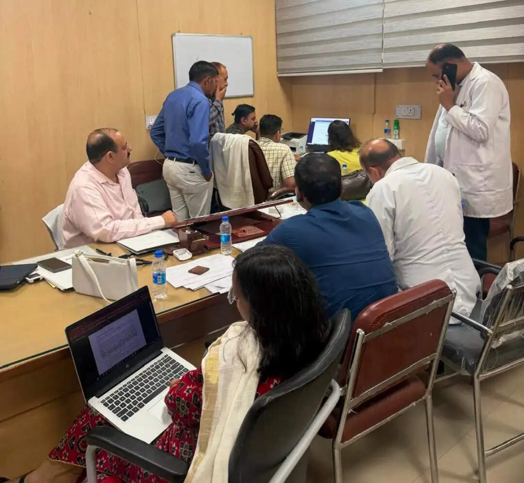 जींद : नेशनल मेडिकल कमीशन टीम ने किया नागरिक अस्पताल का दौरा