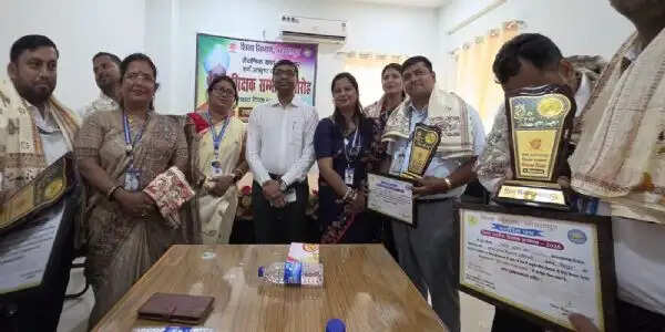 शिक्षक दिवस पर शिक्षकों को मिला सम्मान