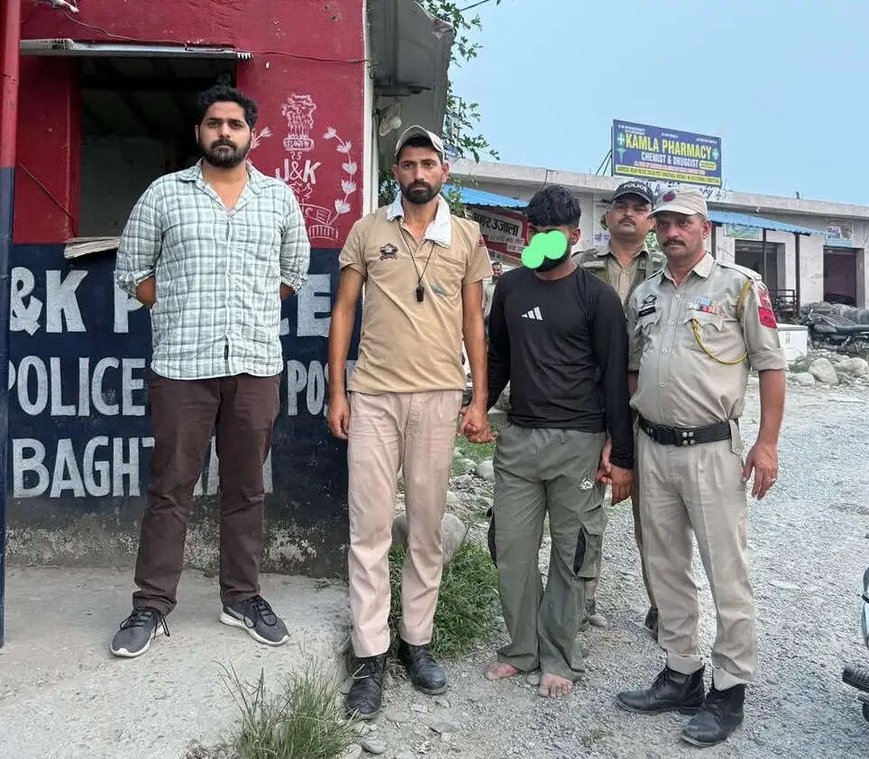 चिट्टे के साथ नशा तस्कर गिरफ्तार