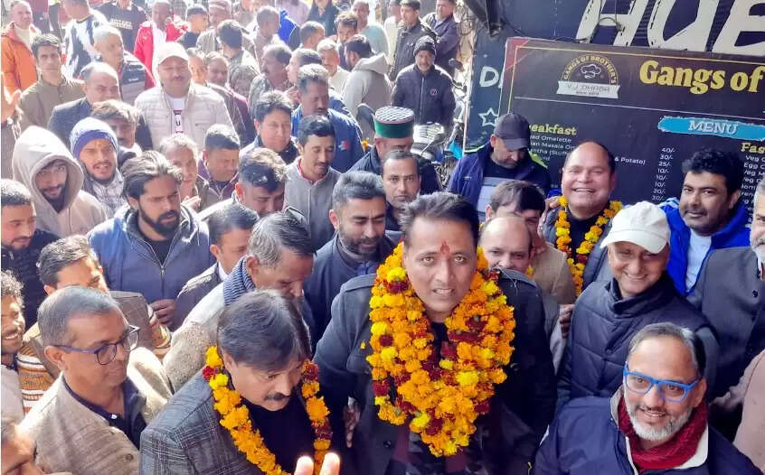 अनुराग शर्मा का धर्मशाला में गर्मजोशी से स्वागत, कांगड़ा जिला कांग्रेस अध्यक्ष पद की जिम्मेदारी संभाली