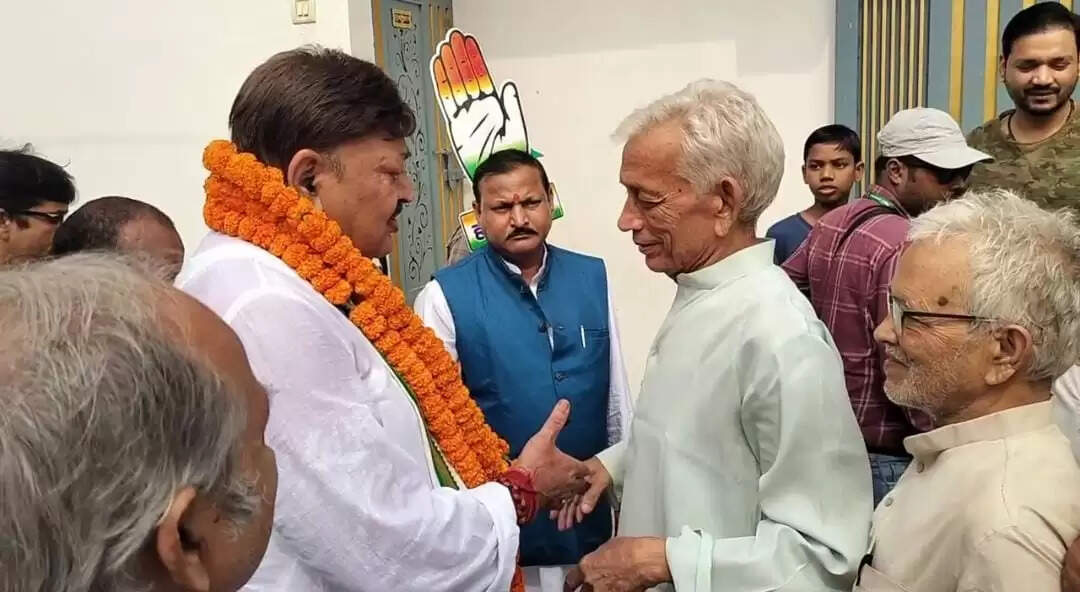 महागठबंधन समर्थित कांग्रेस प्रत्याशी अजीत शर्मा का जनसंपर्क अभियान तेज