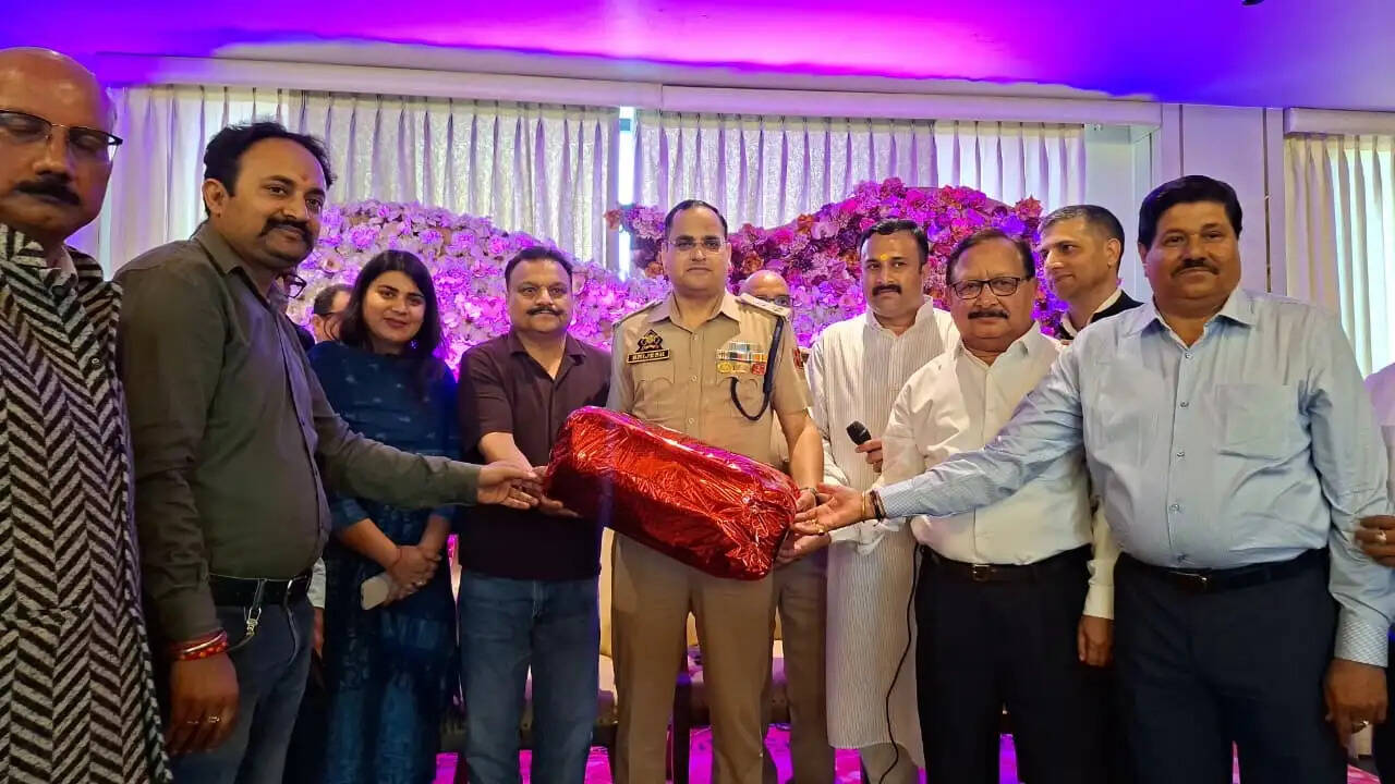 एसपी बृजेश शर्मा को भावभीनी विदाई, कार्यकाल की सराहना में आयोजित सम्मान समारोह