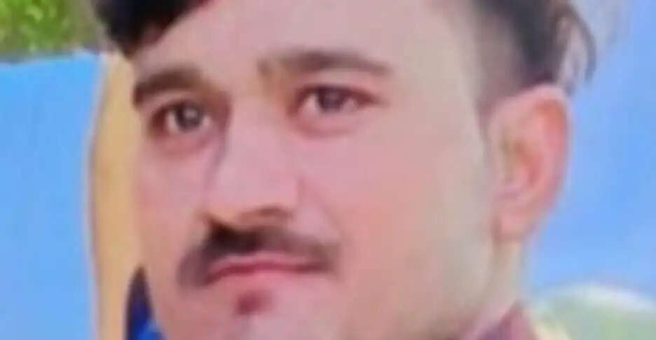 सड़क&nbsp;हादसे&nbsp;में&nbsp;पांच&nbsp;की&nbsp;माैत,&nbsp;3&nbsp;फर्रुखाबाद&nbsp; के