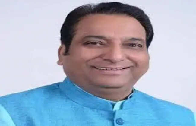 विधानसभा सत्र में सरकार की नहीं, कांग्रेस की हुई घेरेबंदी: विनोद चमोली