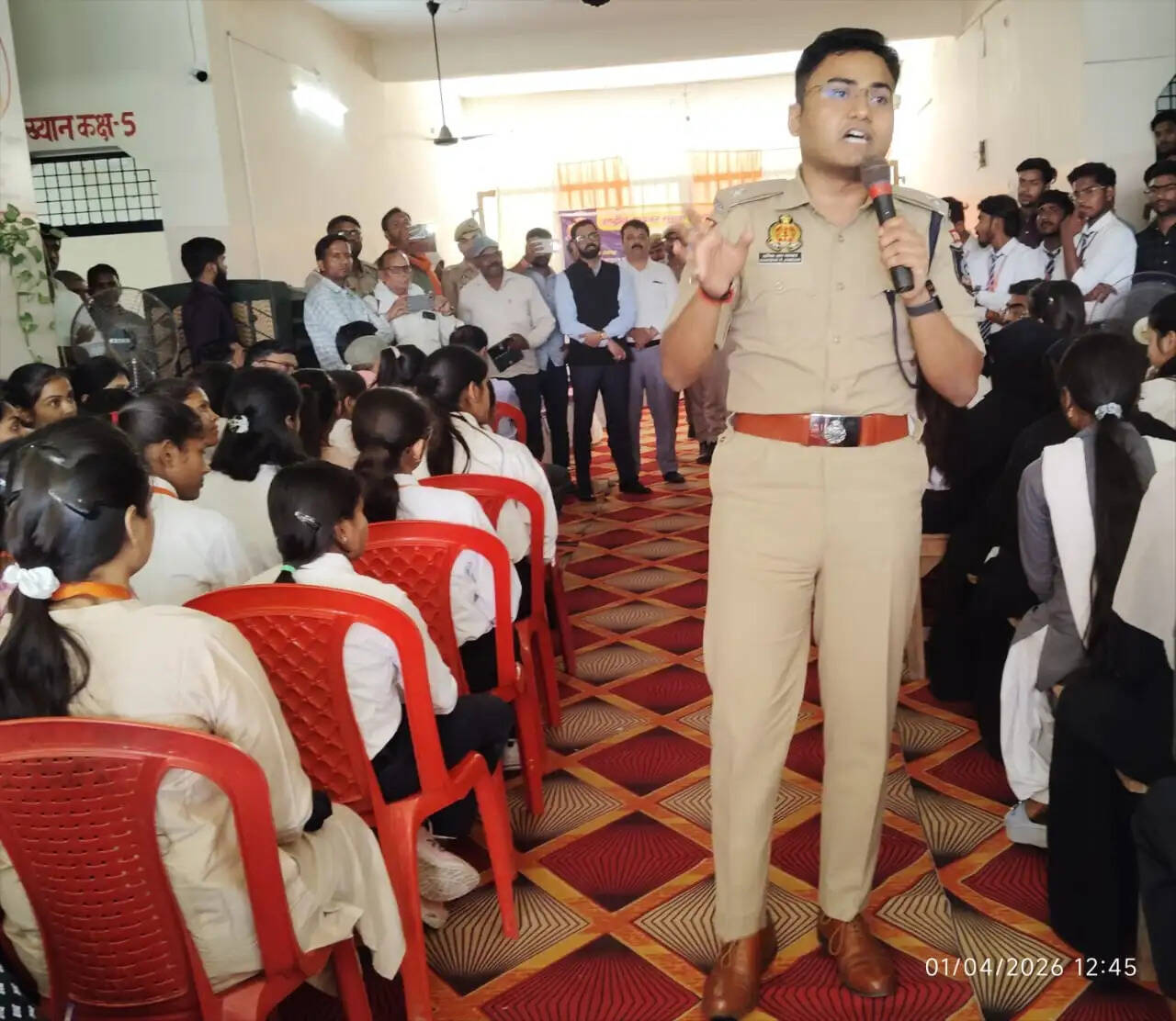 अंजान व्यक्ति&nbsp;से किसी भी स्थिति में अपना ओटीपी साझा न करें : कनिष्क जामकर