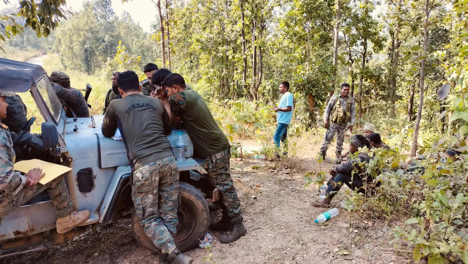 मुरहू थाना क्षेत्र से दो युवकों की सड़ी-गली लाश बरामद, पत्नी सहित तीन हिरासत