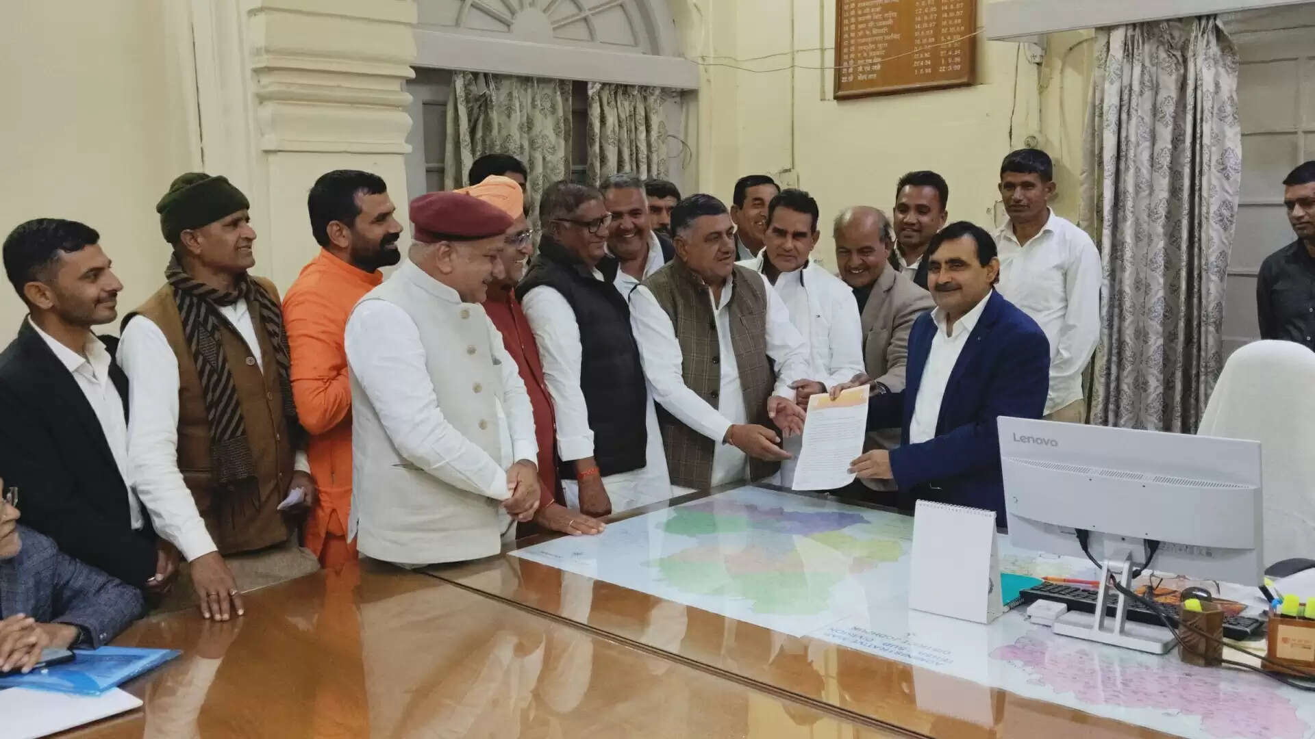 पेड़ व वन्यजीवों के संरक्षण की मांग : सुरक्षा को लेकर प्रेमियों ने सौंपा ज्ञापन