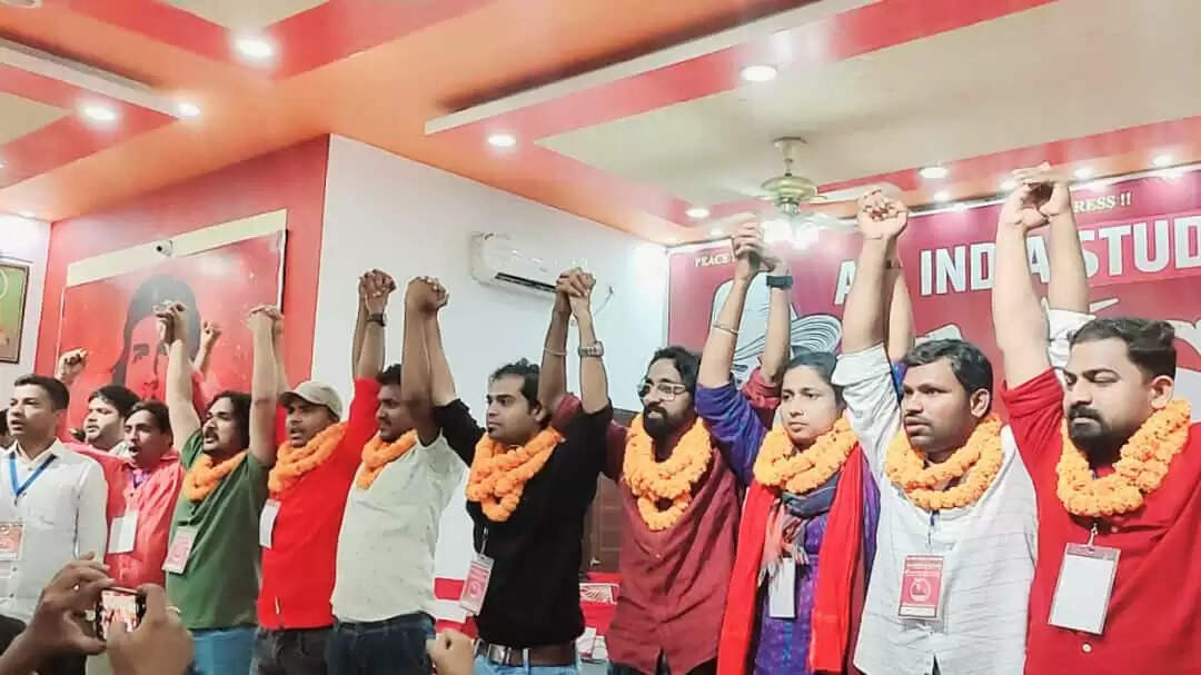 विक्की माहेश्वरी बने एआईएसएफ के राष्ट्रीय अध्यक्ष, दिनेश रंगराजन बने महासचिव