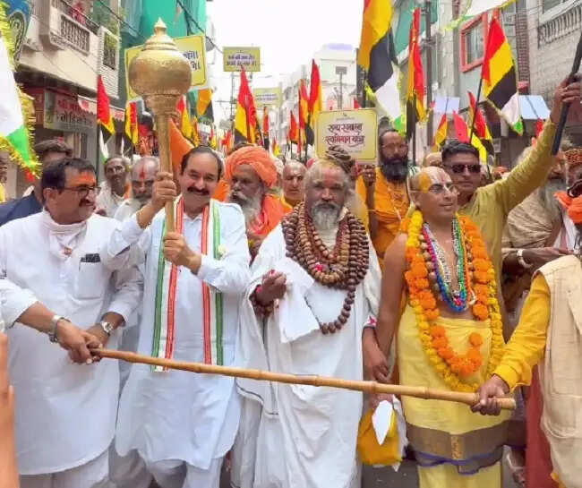 मप्र के उज्जैन से कांग्रेस नेता दिग्विजय सिंह की ‘सत्य सनातन स्वाभिमान यात्रा’ शुरू
