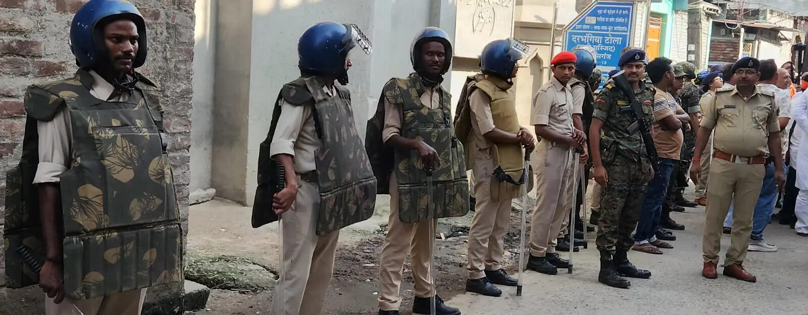 ढाई सौ से अधिक पुलिस पदाधिकारी ने संभाली सुरक्षा की कमान,ड्रोन और सीसीटीवी की जद में रही शोभायात्रा की सुरक्षा
