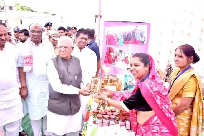 सजगता, सहयोग और सावधानी से सिकल सेल उन्मूलन संभव : राज्यपाल पटेल