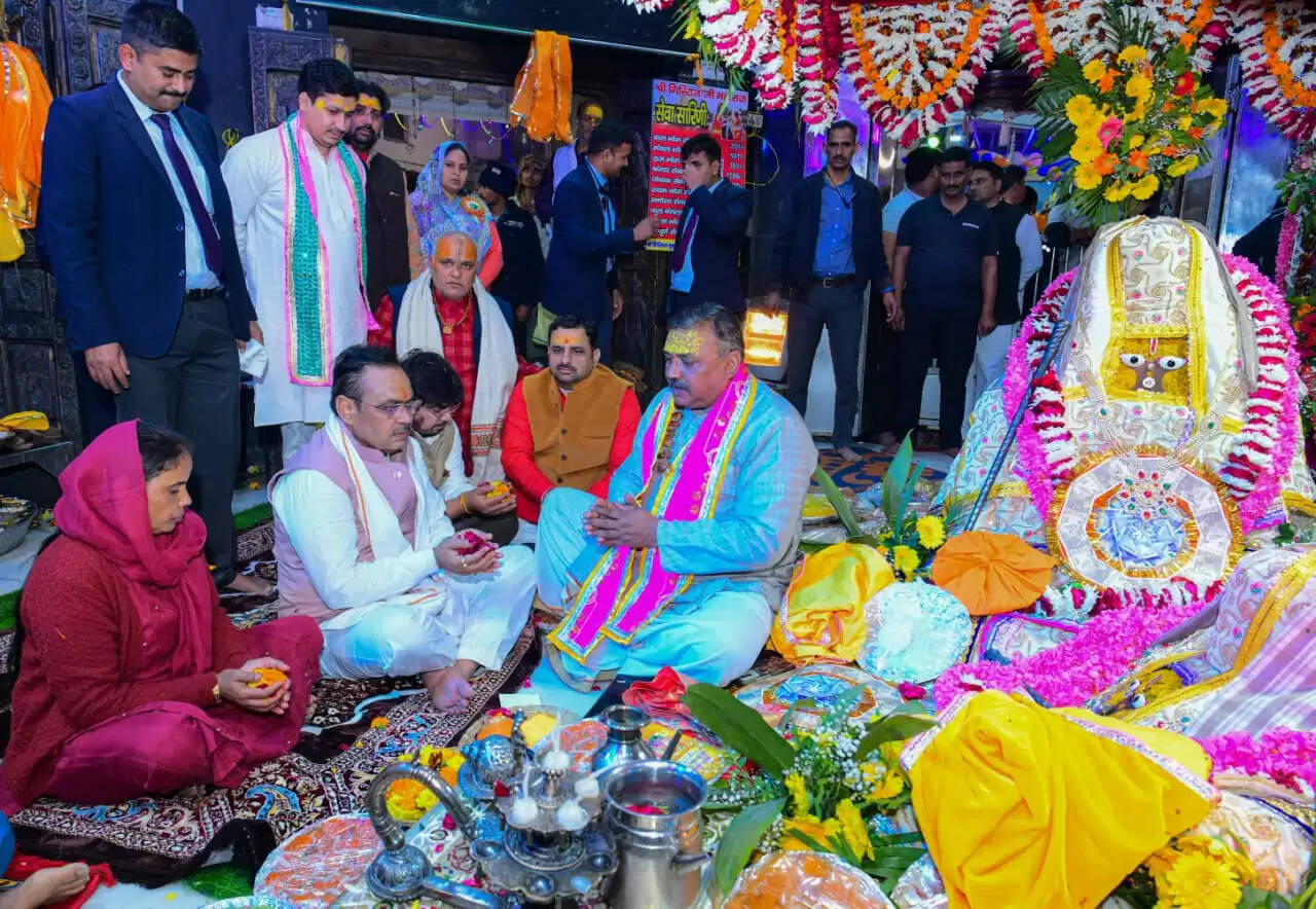 मुख्यमंत्री भजनलाल शर्मा ने की गिरिराज जी महाराज की सप्तकोसीय परिक्रमा