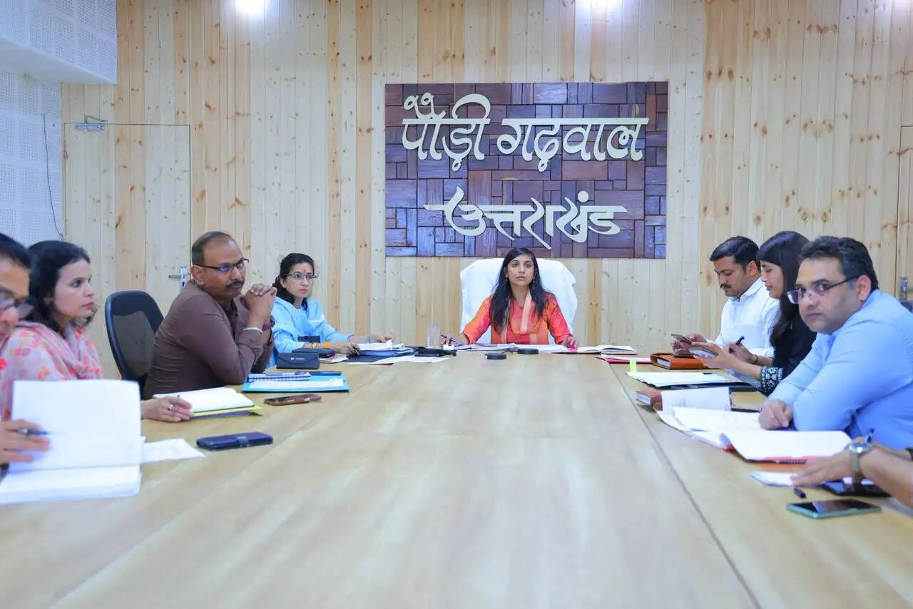 कूड़ा निस्तारण, पृथक्करण और स्वच्छता व्यवस्था को लेकर जिला स्तरीय समिति बनेगी
