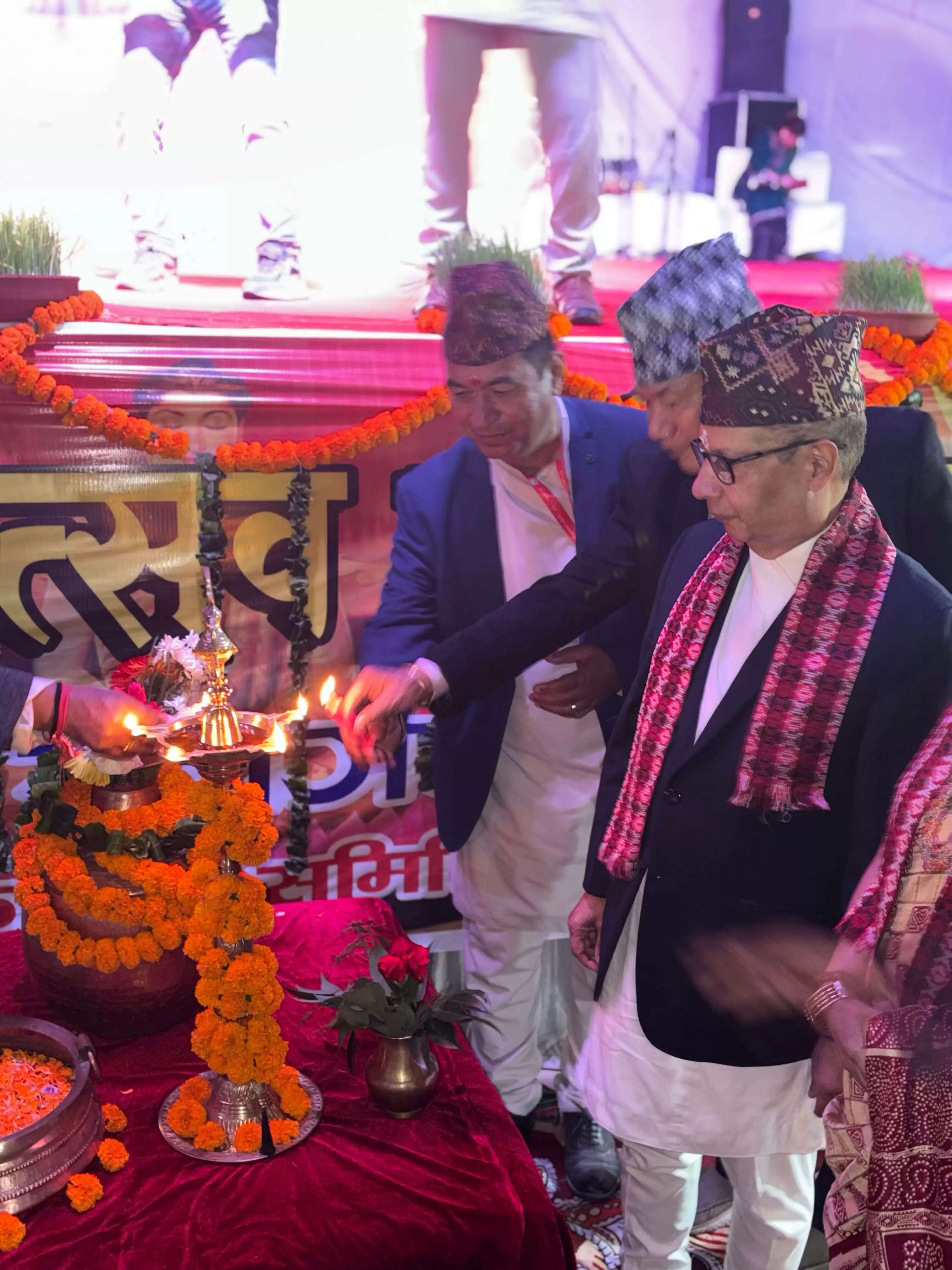 तीन दिवसीय गोरखा दशैं दीपावली महोत्सव का रंगारंग आगाज,महोत्सव में भारत-नेपाल के संस्कृति को सुरों में पिरोया