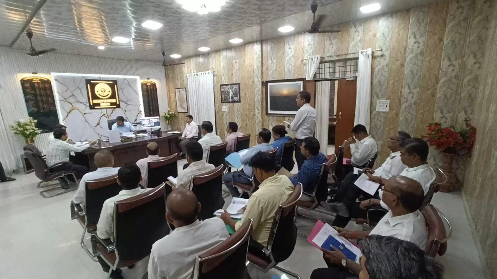 आमजन की समस्याओं का समयबद्ध निस्तारण प्रशासन की सर्वोच्च प्राथमिकता : जिलाधिकारी