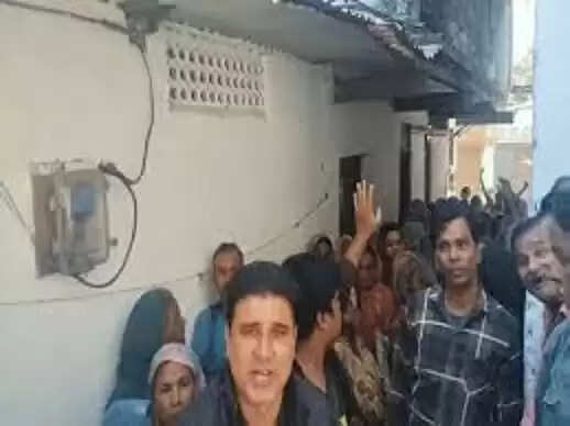 भोपाल में नहीं थम रहा स्मार्ट मीटर का विरोध, बाणगंगा इलाके में महिलाओं ने किया हंगामा