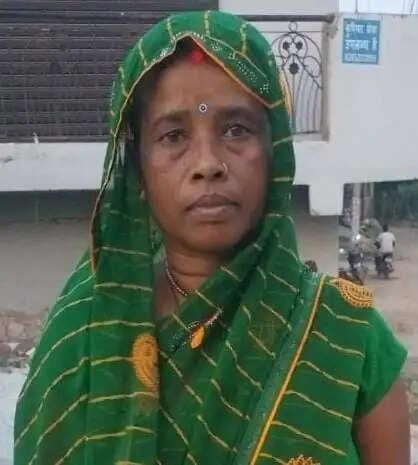 सीतामढ़ी स्टेशन पर मोबाइल गुम होने के आठ दिन बाद भी नहीं मिला कोई सुराग, बैंक खाते से अनधिकृत यूपीआई निकासी का आरोप