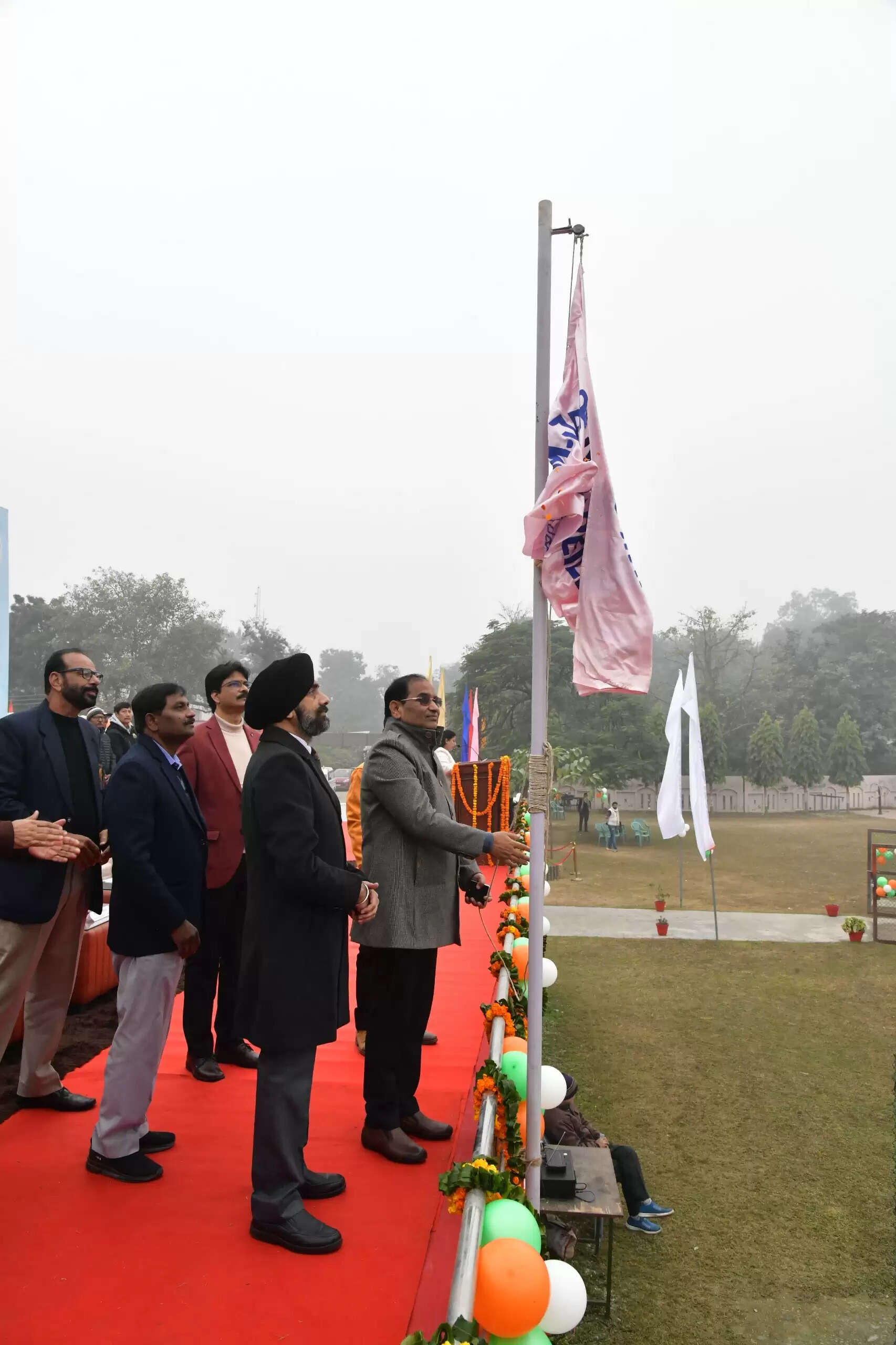 एमजेपीआर विश्वविद्यालय में 50वीं अंतर महाविद्यालयी एथलेटिक्स प्रतियोगिता में खिलाड़ियाें ने जीते पदक
