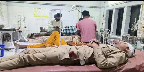 कानपुर-सागर नेशनल हाइवे में सड़क हादसा, दरोगा समेत आठ घायल