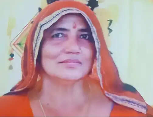 बाइक और स्कूटी की भिड़ंत में दौ की मौत