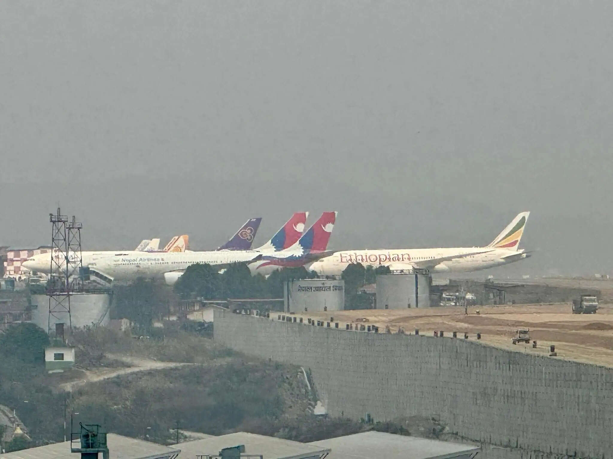 नेपाल में खाड़ी देशों की तरफ जाने वाली सभी उड़ानें रद्द