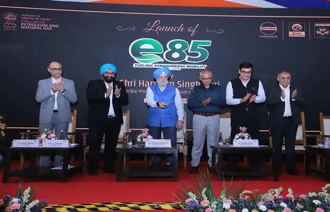 हरदीप सिंह पुरी ने नई दिल्ली में भारत का पहला ई85 फ्यूल किया लॉन्च