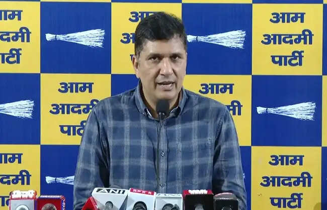 आम आदमी पार्टी ने दिल्ली सरकार पर रामलीला की अनुमति रद्द करने का लगाया आरोप
