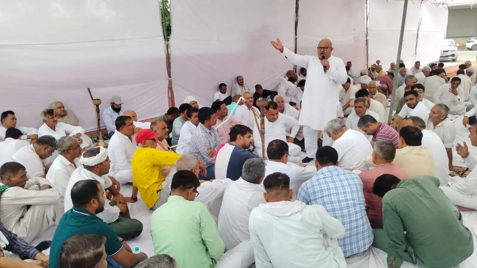 जींद : नए नियमों के विरोध में आढ़तियों ने दिया धरना, फसल खरीद का कार्य ठप