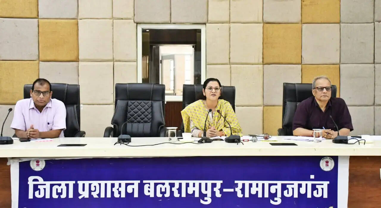 शहर के सौंदर्यीकरण को लेकर कलेक्टर सख्त