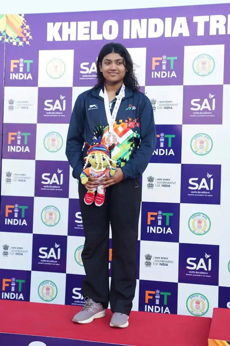 खेलो इंडिया ट्राइबल गेम्स 2026: तैराकी में कर्नाटक का दबदबा, महिला वर्ग में ओडिशा बनी चौंपियन