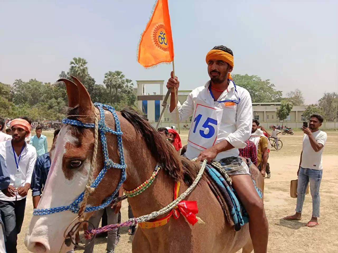 रामनवमी मेला समिति के तत्वावधान में घोड़ा रेस प्रतियोगिता आयोजित