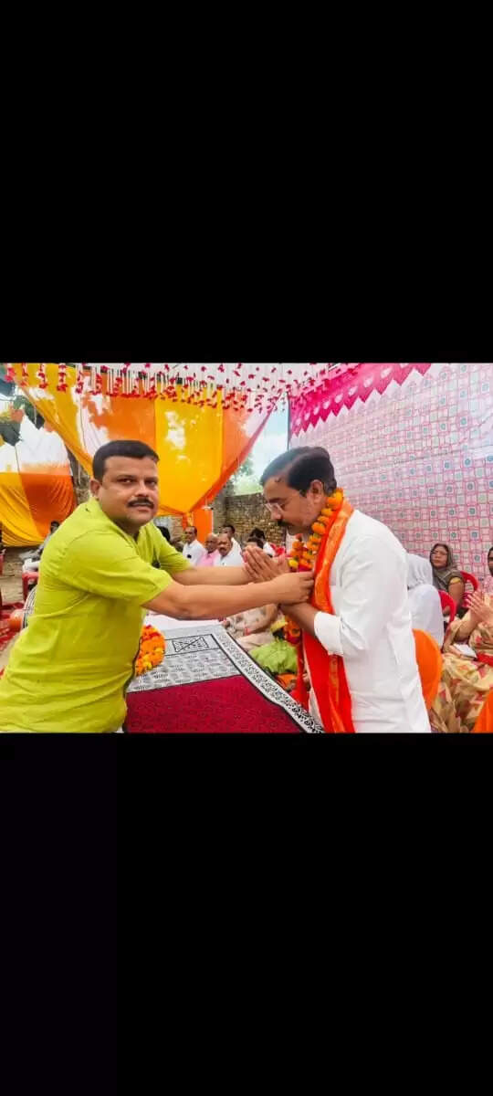 बच्चों को किताबों के साथ सामाजिक एवं सांस्कृतिक ज्ञान कराना अति आवश्यक : आशीष सिंह