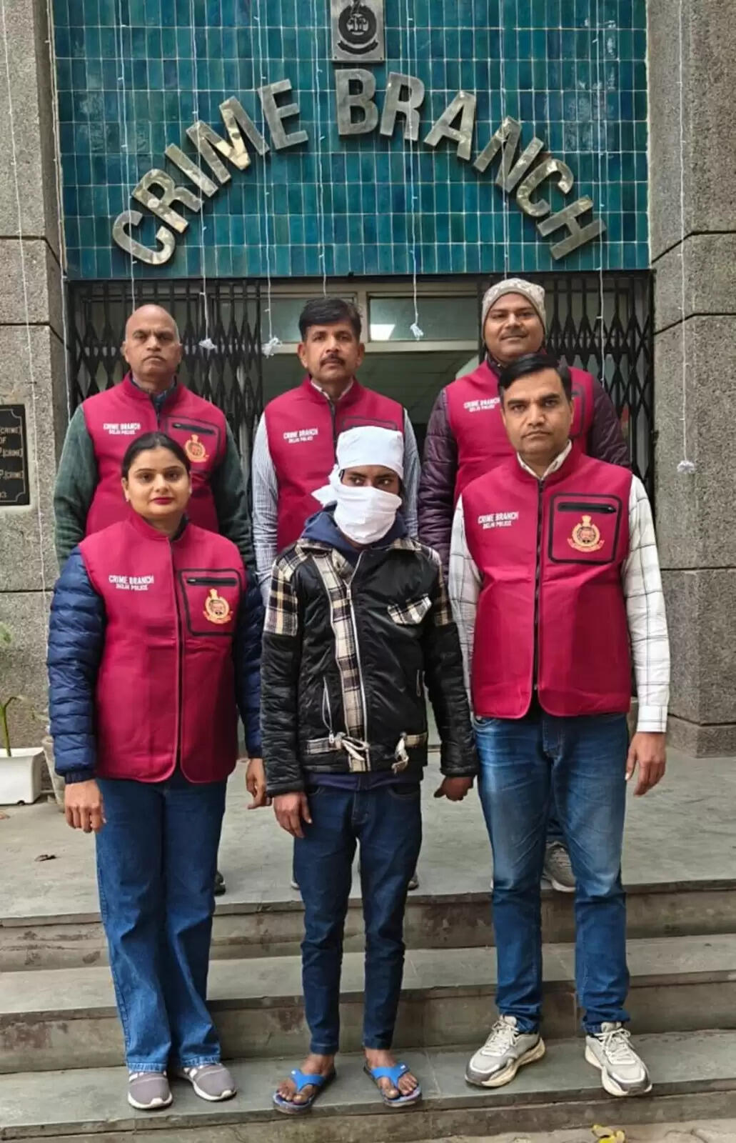 लूटपाट के मामले में फरार आरोपित गिरफ्तार