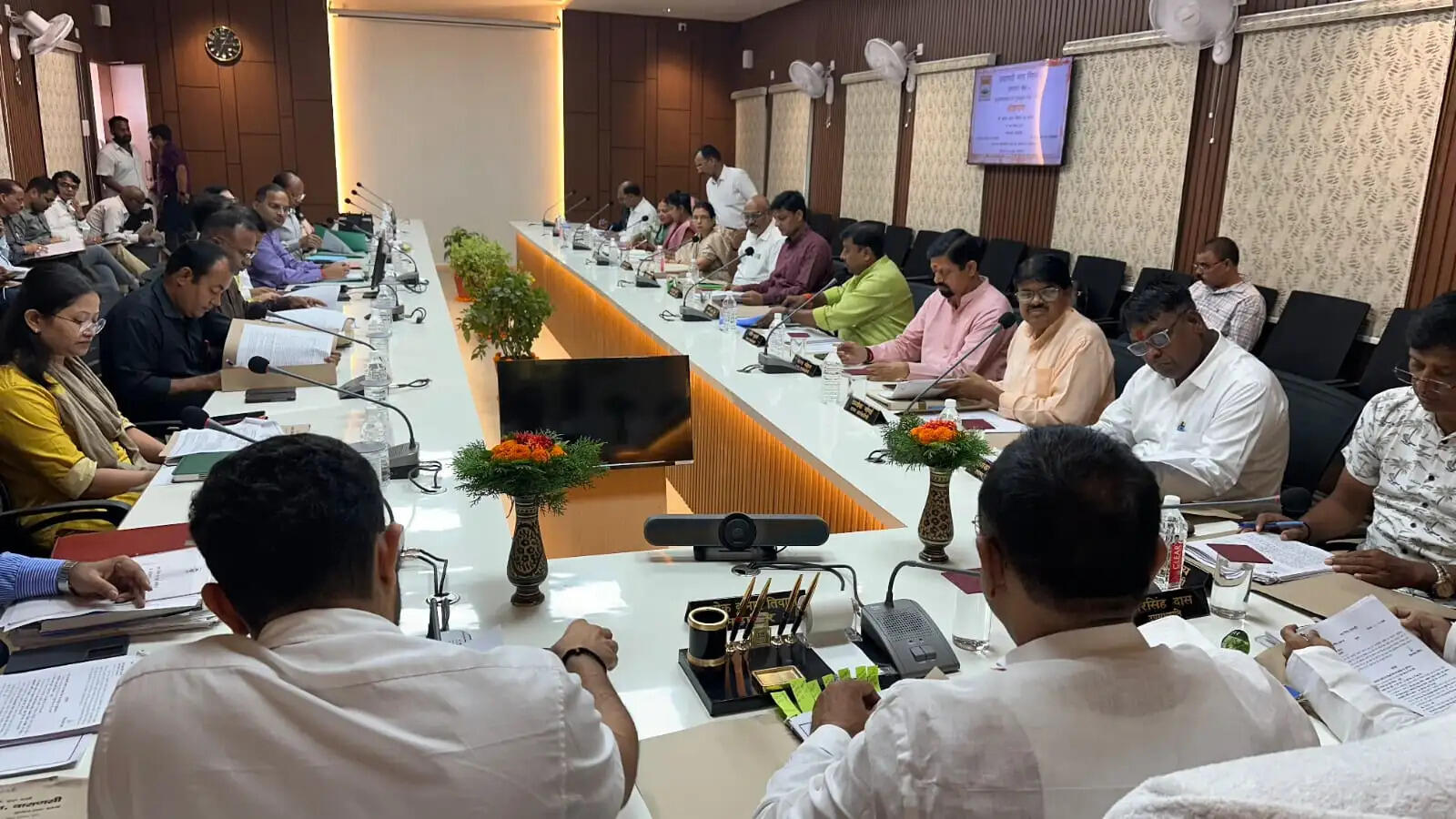 काशी के विकास को रफ्तार : करोड़ों की परियोजनाओं को मंजूरी, 12 पर्यटन स्थलों का होगा सुंदरीकरण