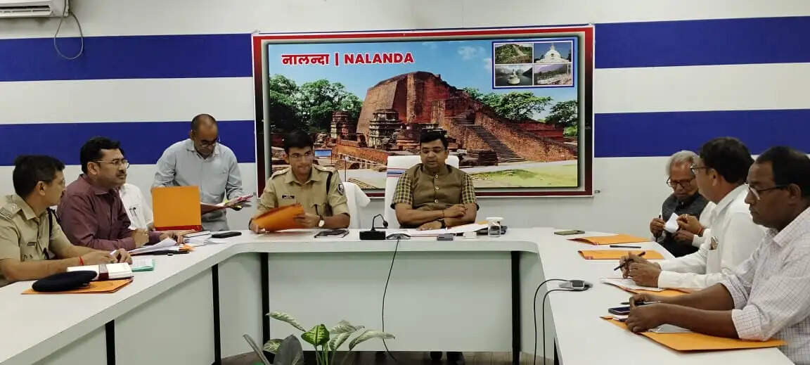 नालंदा जिले में 179 लाभुकों को दिया गया अनुदान की राशि