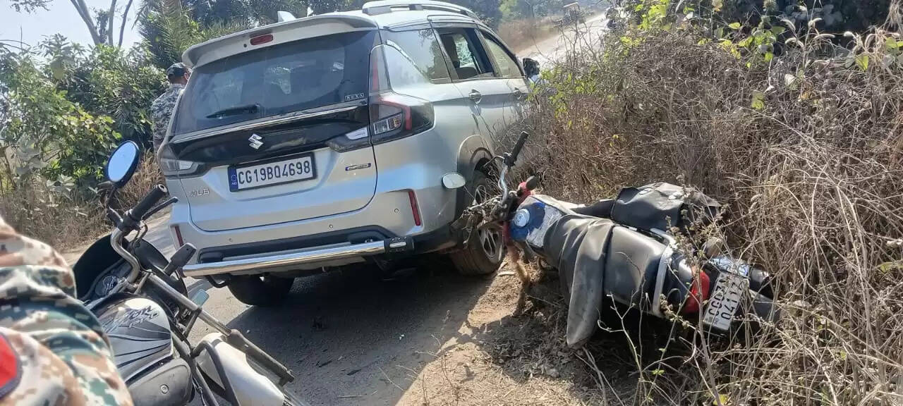 दो सड़क दुर्घटना में दो की मौत, दो घायल