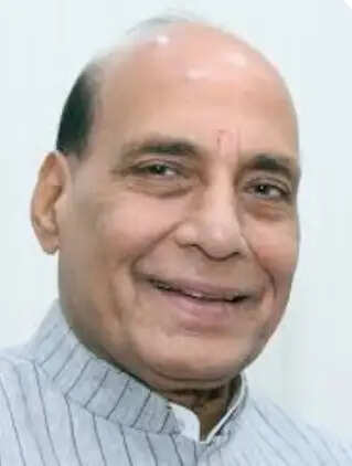 लखनऊ पहुंचेंगे रक्षा मंत्री राजनाथ, कई आयोजनों में होंगे शामिल