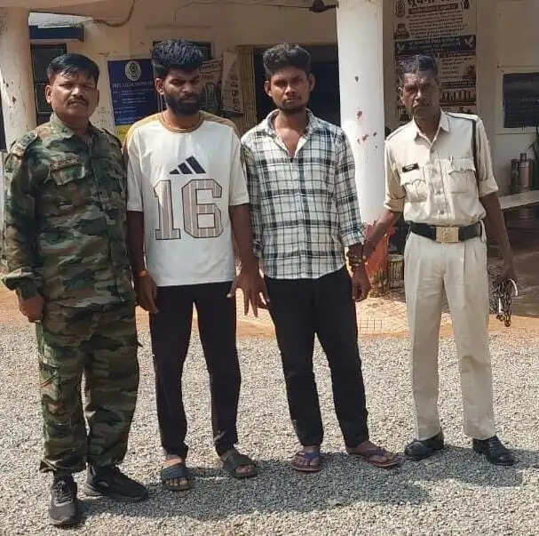 दो गौ तस्कर गिरफ्तार, 13 गौवंश जब्त