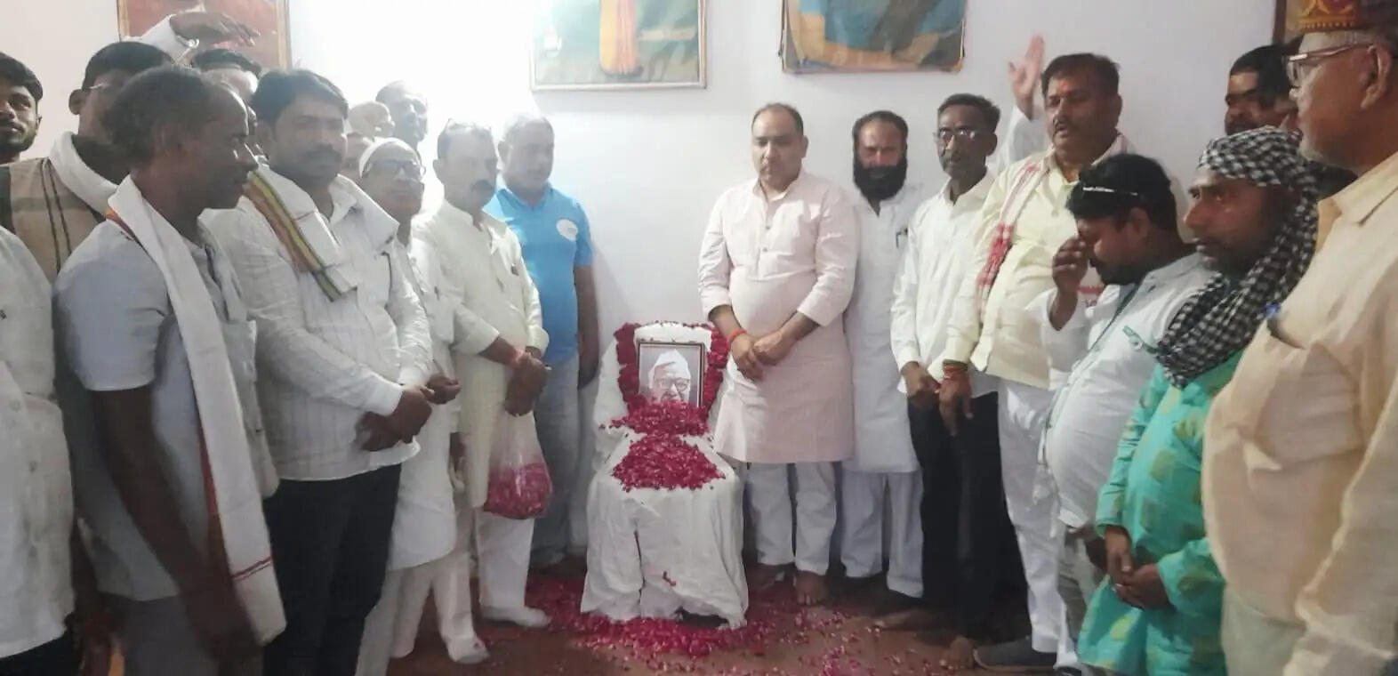 पूर्व उपप्रधानमंत्री बाबू जगजीवन राम की 119वीं जयंती कांग्रेस कार्यालय में मनी,दी गई श्रद्धांजलि