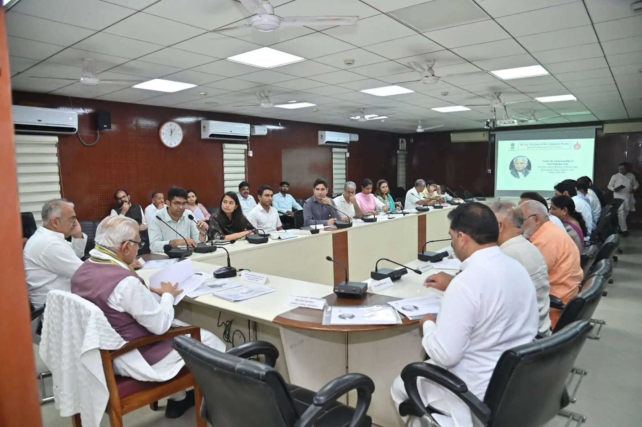 अंत्योदय का संकल्प,प्रत्येक पात्र व्यक्ति तक सरकार की योजनाओं का लाभ पहुंचाना : मनोहर लाल
