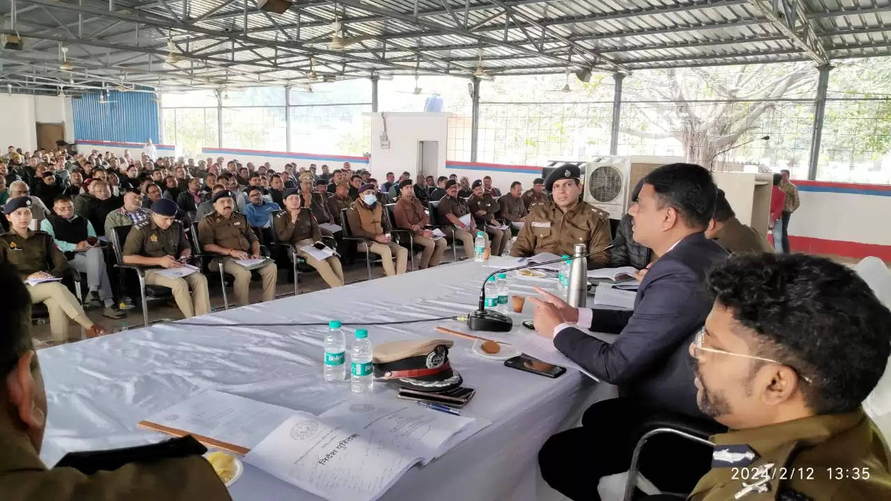 वाराणसी में दो दिवसीय पुलिस भर्ती परीक्षा की तैयारी पूरी,जिले में 131 परीक्षा केन्द्र