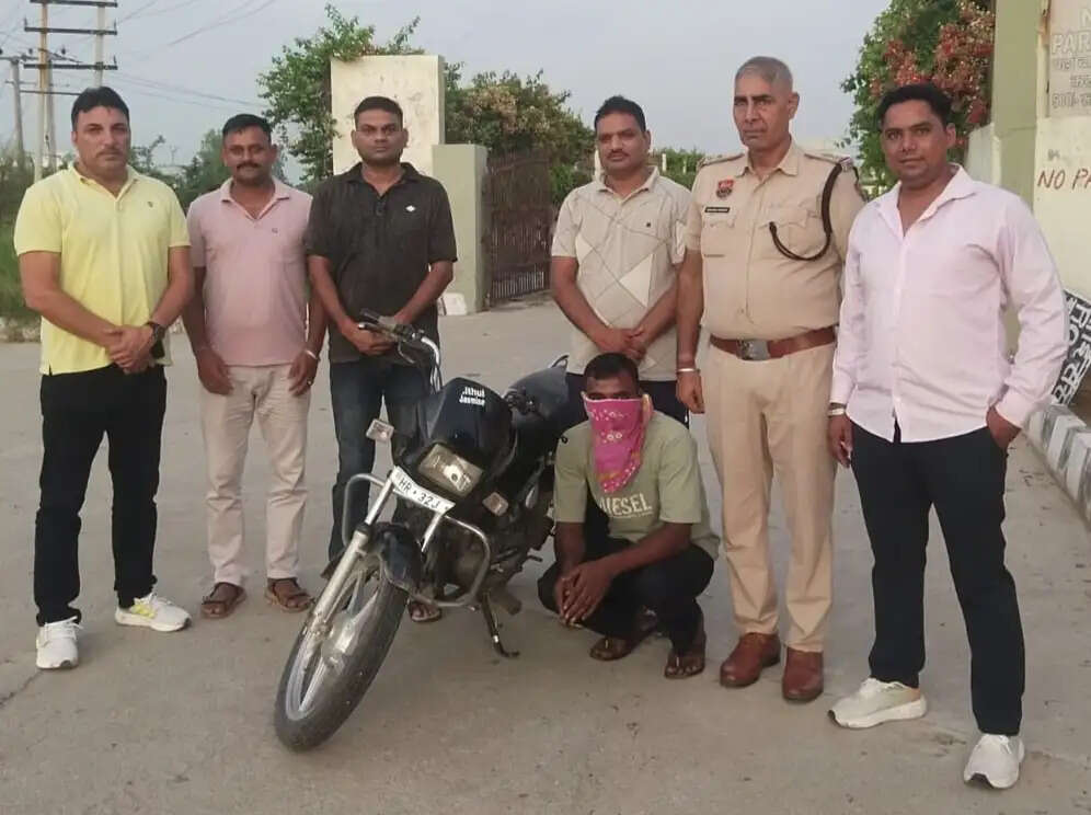 कैथल : नशे की सप्लाई पर पुलिस का शिकंजा, हेरोइन के साथ तस्कर काबू; डोडा पोस्त सप्लायर भी गिरफ्तार