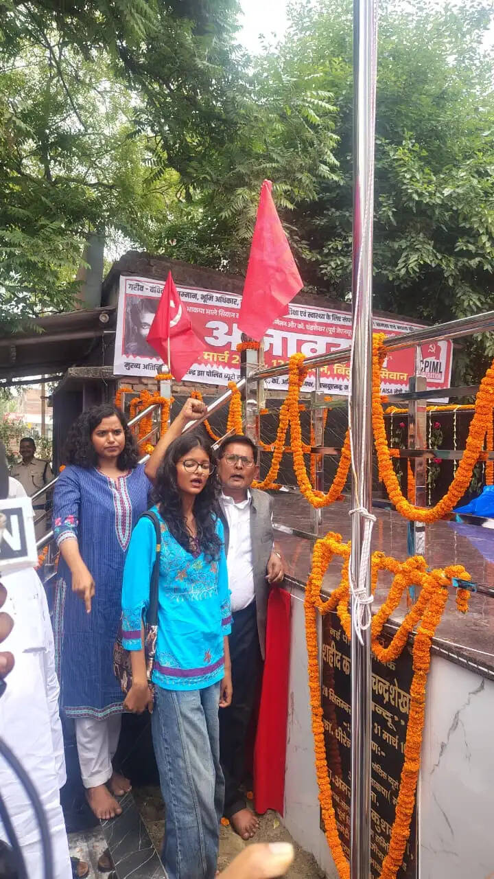 शहीदों की धरती बिंदुसार से गूंजा संघर्ष का स्वर, माले सम्मेलन का आगाज़