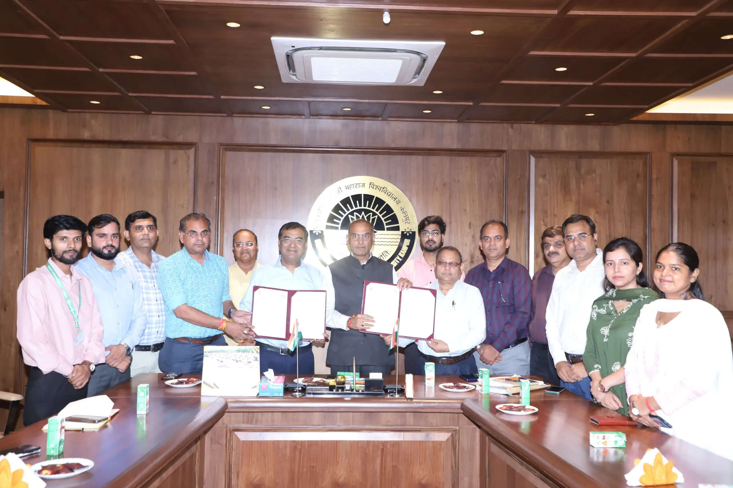 विद्यार्थियों को आधुनिक नेत्र चिकित्सा का व्यावहारिक प्रशिक्षण मिलेगा : प्रो. सुधीर कुमार अवस्थी