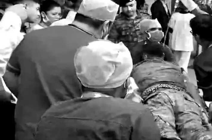 (अपडेट )आईईडी विस्फोट में घायल कोबरा बटालियन के सहायक कमांडेंट और हेड कांस्टेबल को भेजा गया बेहतर इलाज के लिए दिल्ली