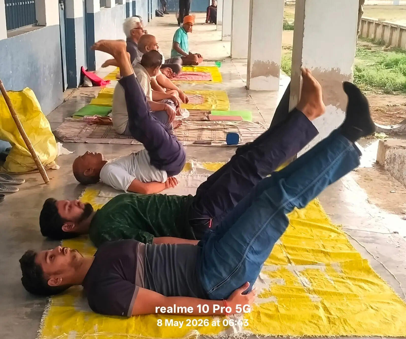 बदलते मौसम में योग और प्राकृतिक चिकित्सा से स्वस्थ रहने की सीख