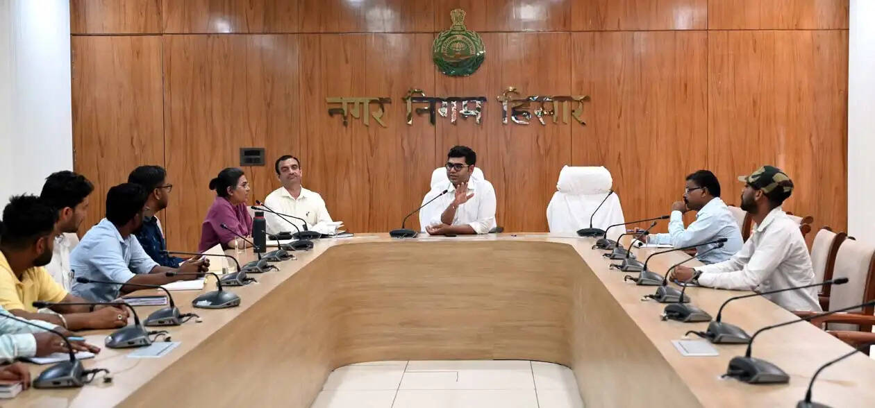 हिसार में हर घर से कचरा उठाने की सुविधा के बावजूद कुछ घर नहीं दे रहे कचरा