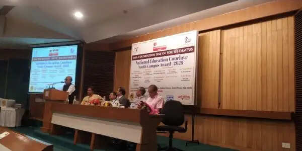 तकनीकी विकास के साथ विद्यार्थियों में मानवीय मूल्य के निर्माण पर ध्यान दें शिक्षक : केजी सुरेश