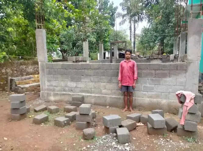 सीएम हेल्पलाइन 1076 से प्रधानमंत्री आवास हितग्राही को मिली दूसरी किश्त की राशि