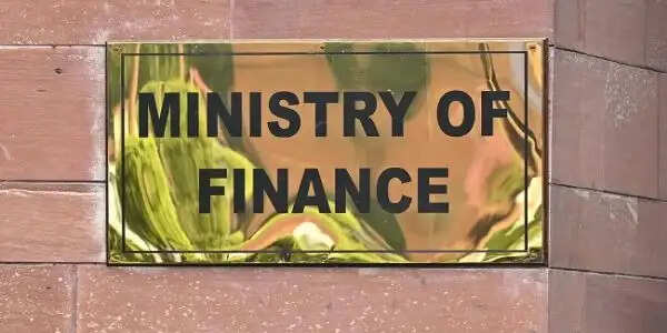 आर्थिक मजबूती के बावजूद भारत को तेल, महंगाई और मानसून के जोखिमों का करना पड़ रहा सामना: वित्त मंत्रालय